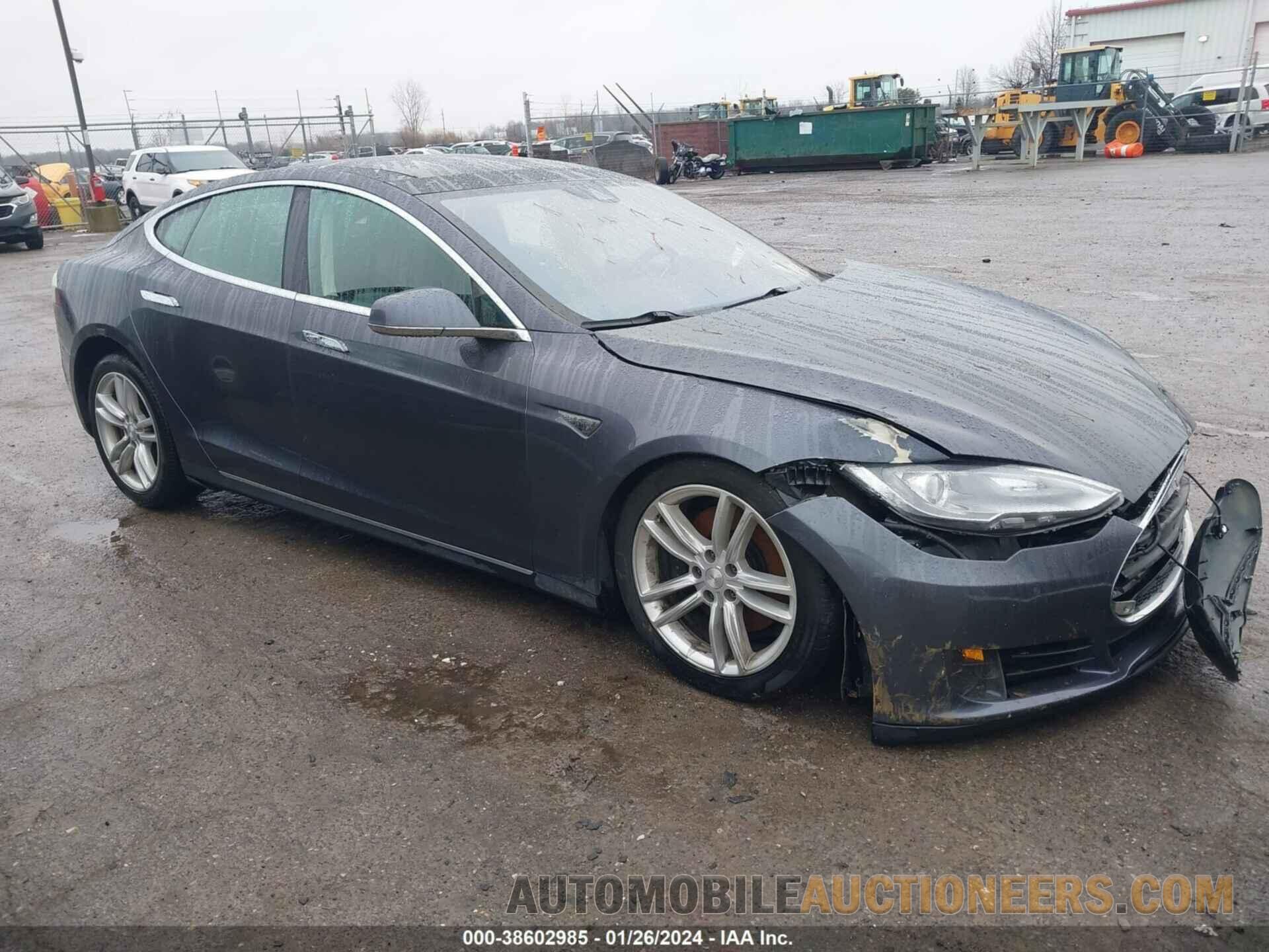 5YJSA1H23FF088392 TESLA MODEL S 2015