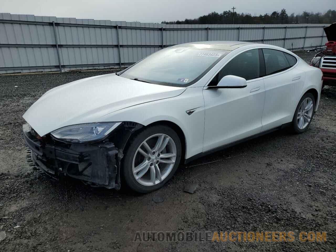 5YJSA1H25FF093979 TESLA MODEL S 2015