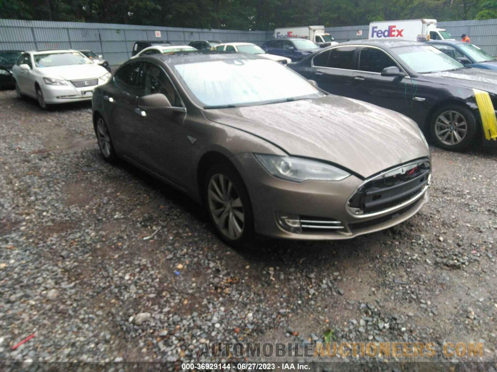 5YJSA1H26FF095076 TESLA MODEL S 2015