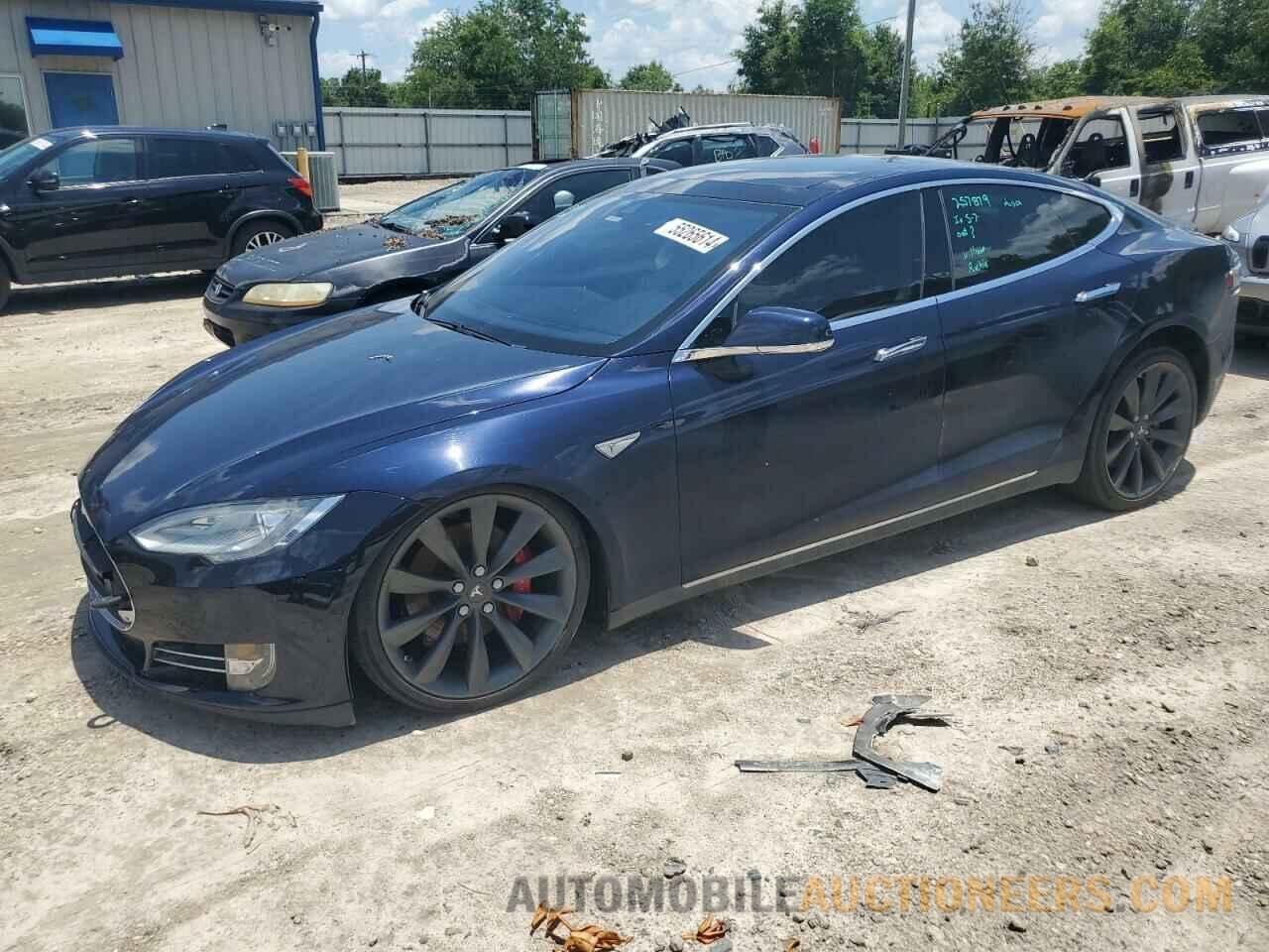 5YJSA1H26FFP76208 TESLA MODEL S 2015