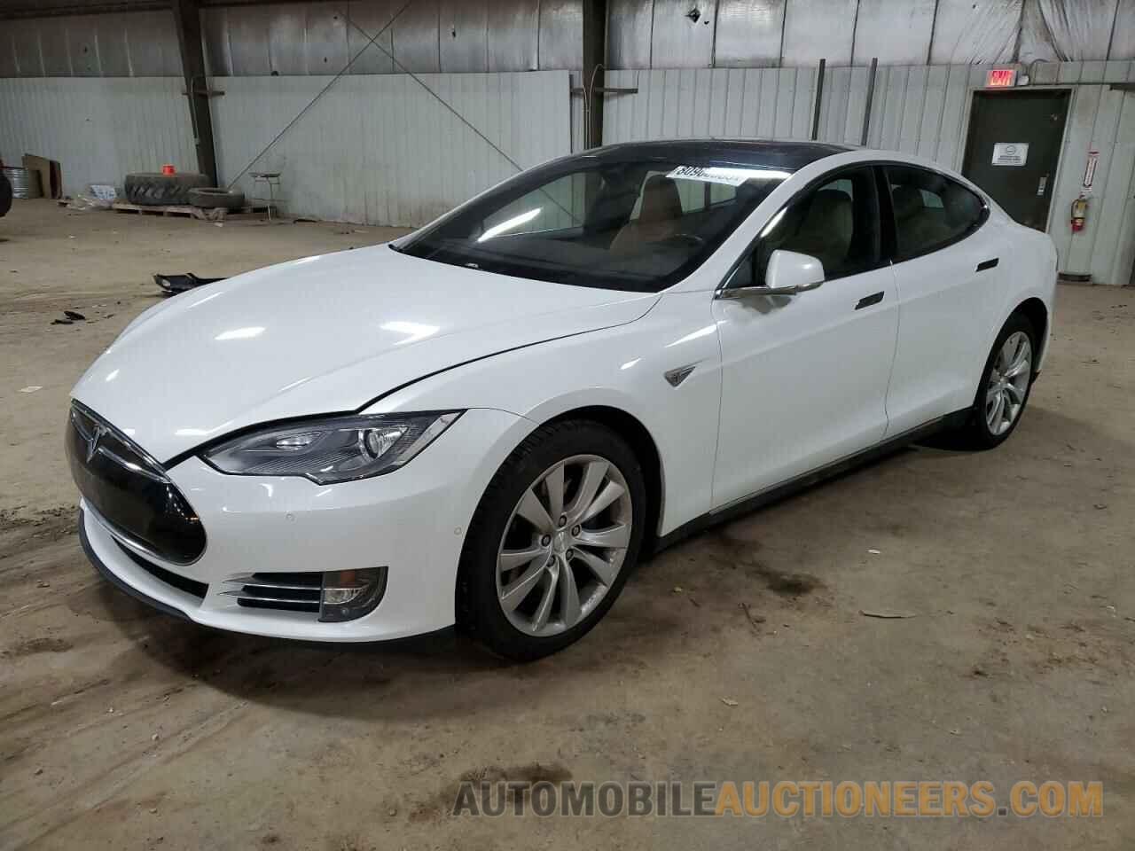 5YJSA1H27FF092798 TESLA MODEL S 2015