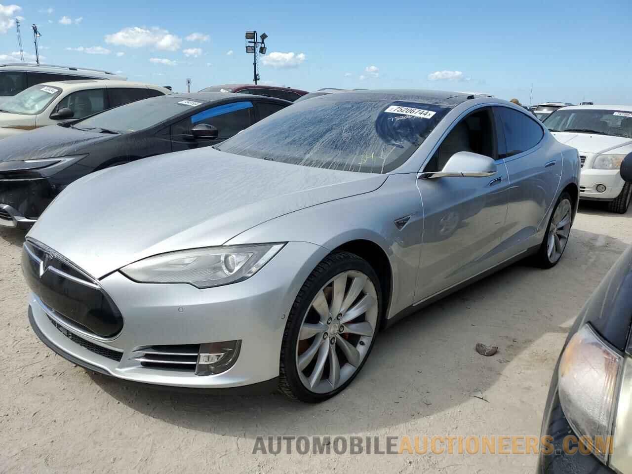 5YJSA1H27FFP80090 TESLA MODEL S 2015