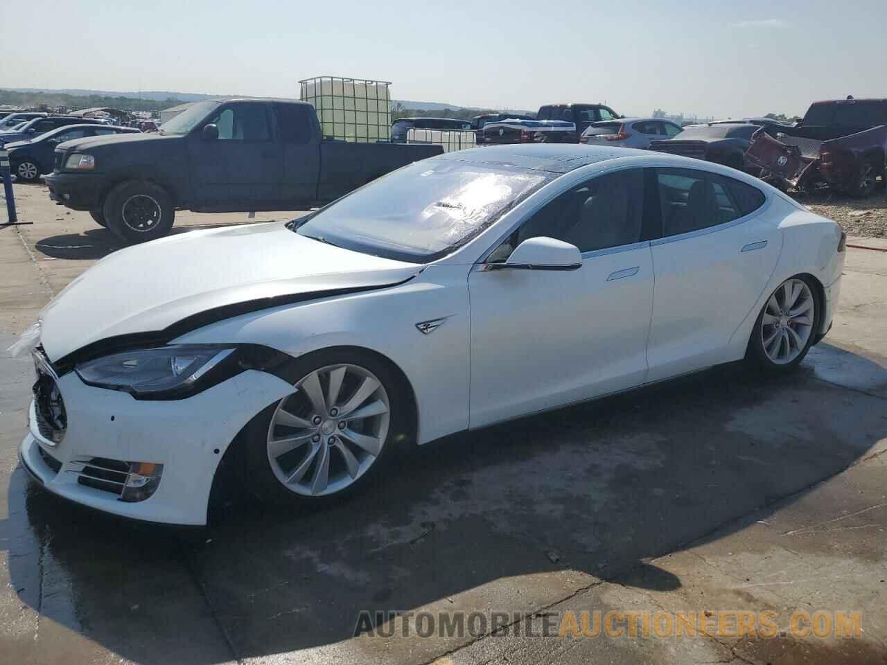 5YJSA1H28FF096844 TESLA MODEL S 2015