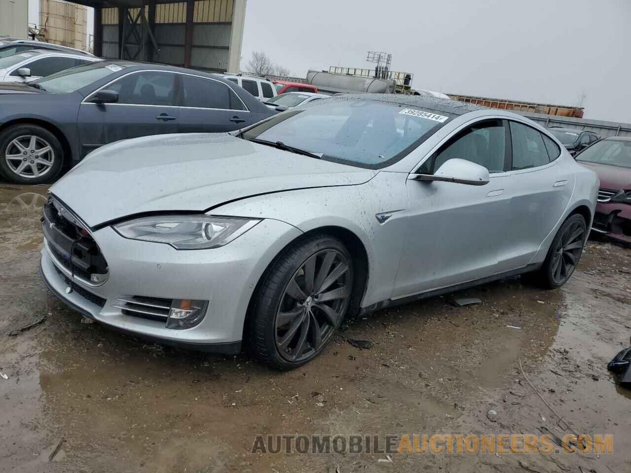 5YJSA1H28FFP76582 TESLA MODEL S 2015