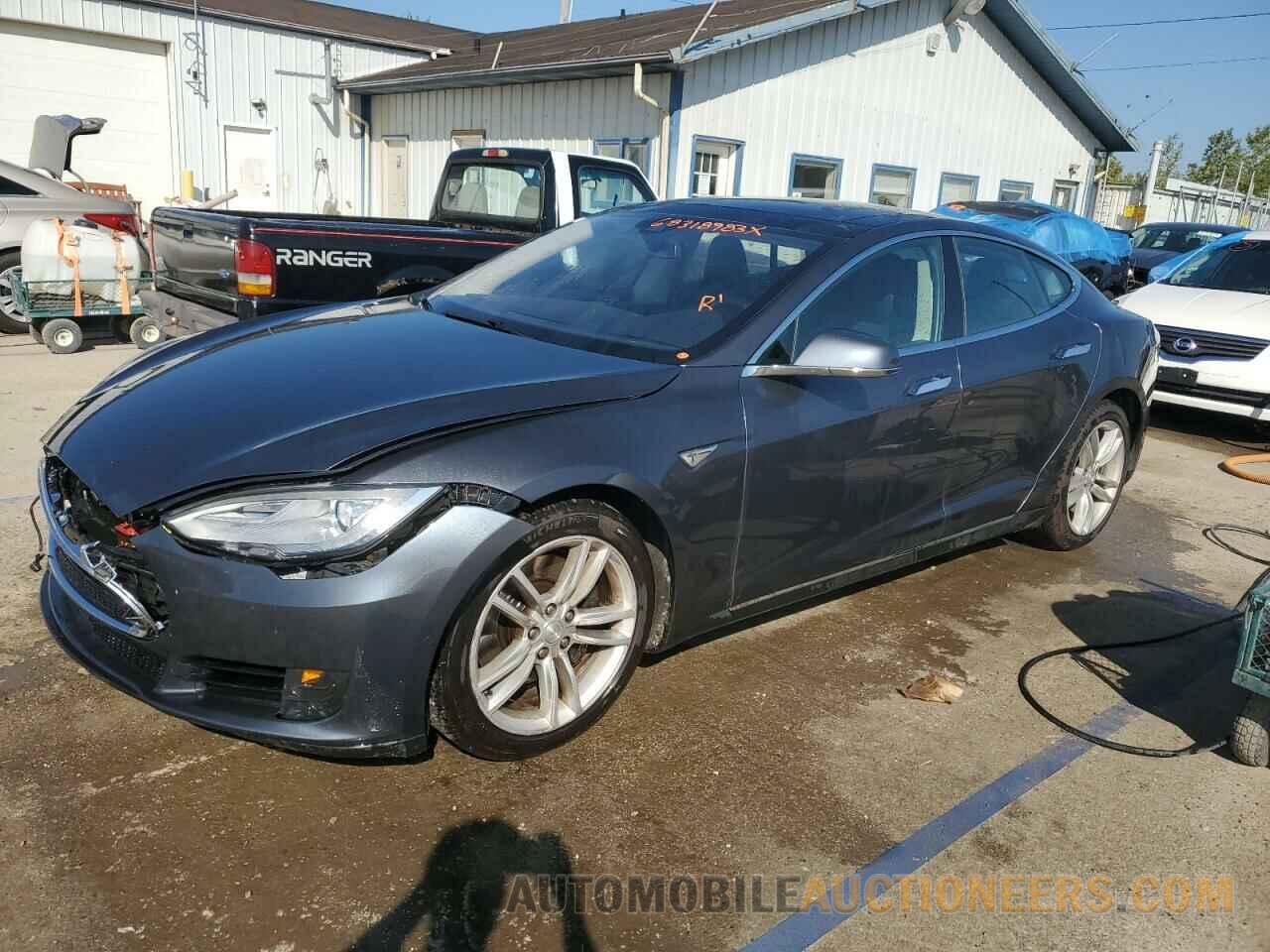 5YJSA1H2XFF082041 TESLA MODEL S 2015