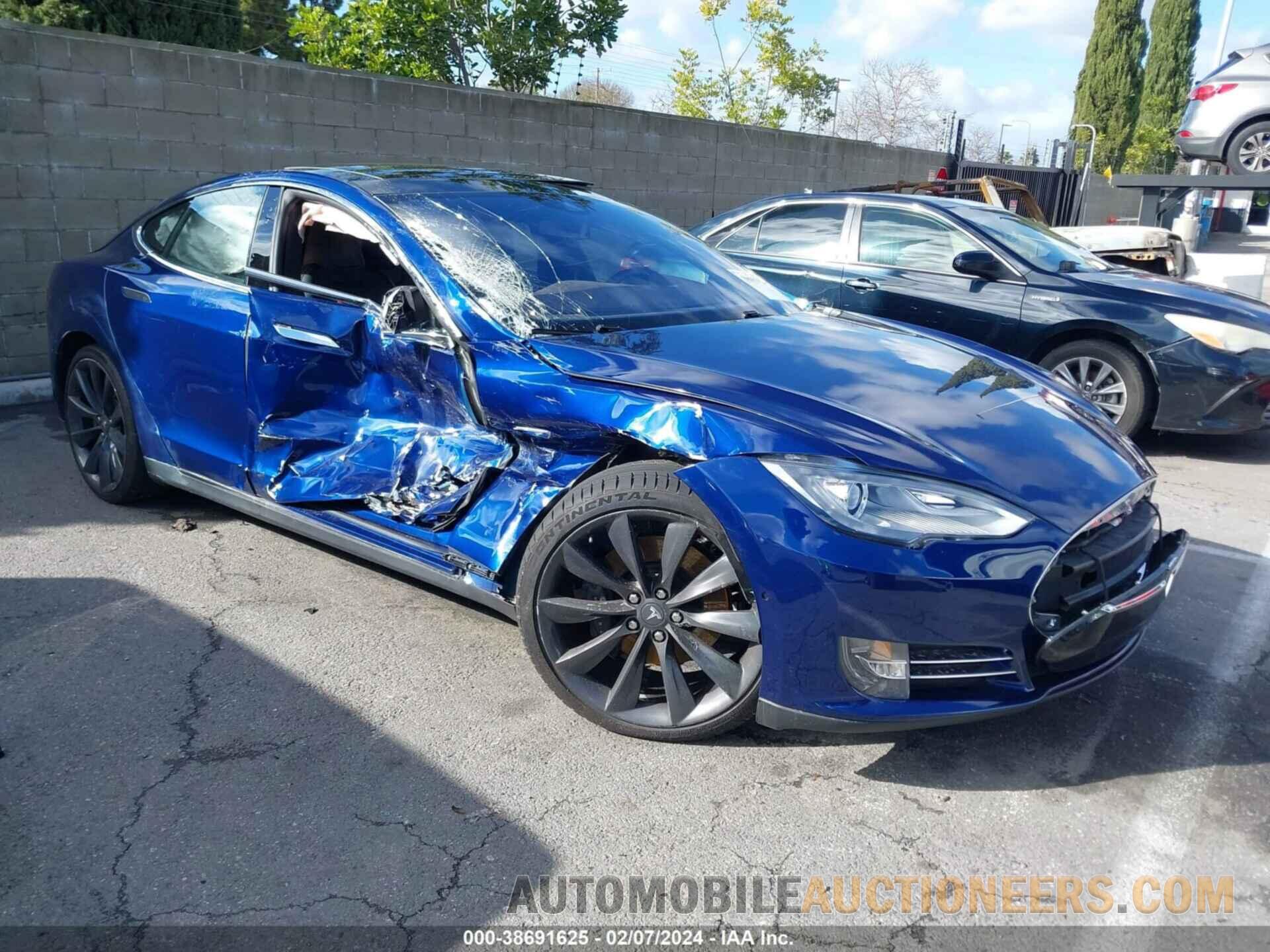 5YJSA1H2XFF099437 TESLA MODEL S 2015