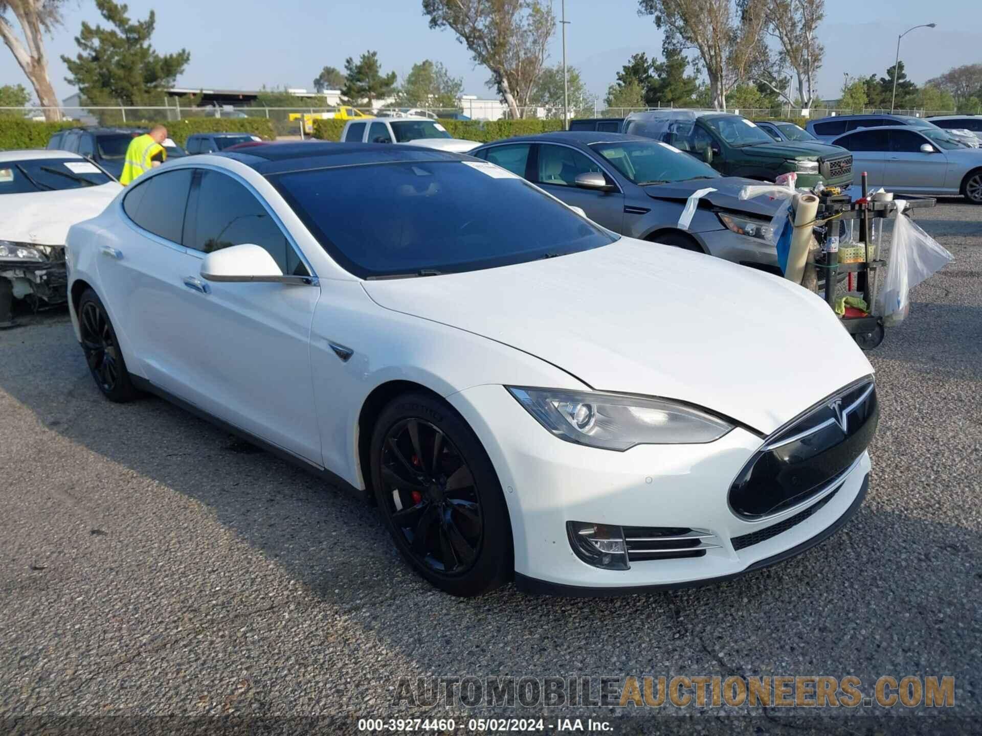 5YJSA1H2XFFP68256 TESLA MODEL S 2015