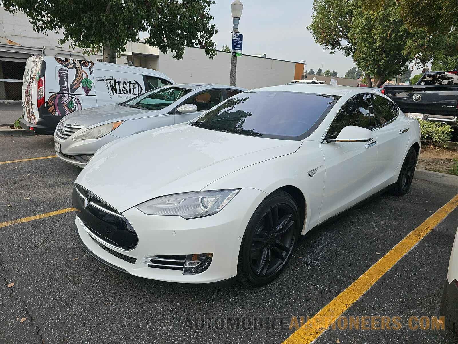 5YJSA1H2XFFP69374 Tesla Model S 2015