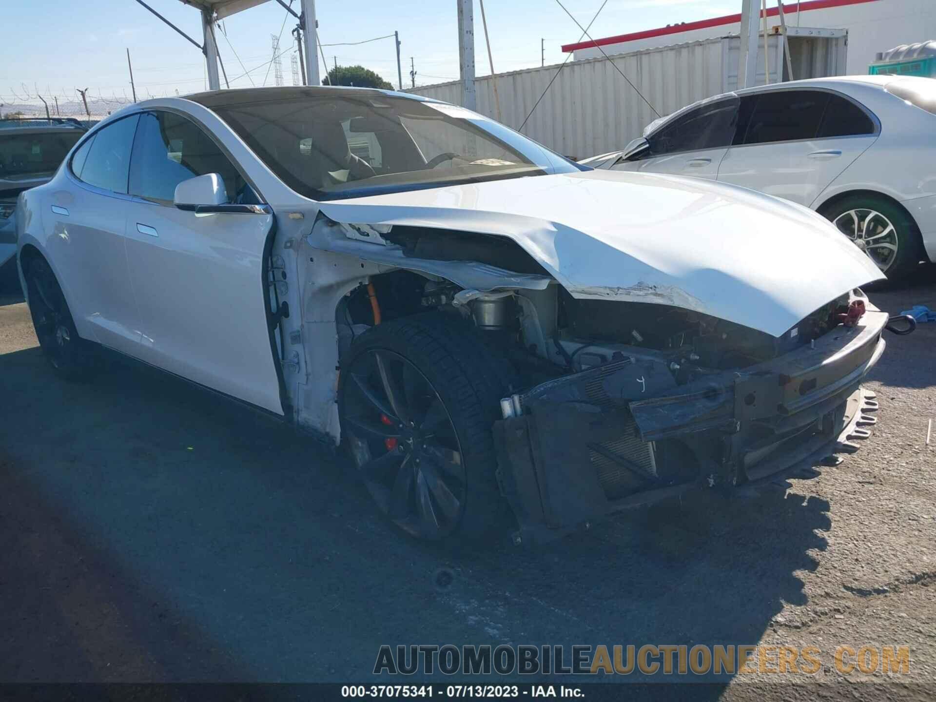 5YJSA1H48FF096165 TESLA MODEL S 2015