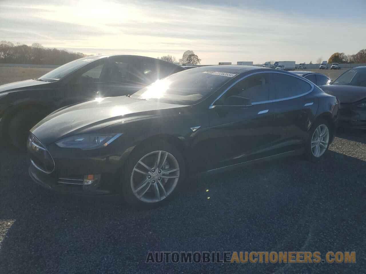 5YJSA1S11EFP33247 TESLA MODEL S 2014