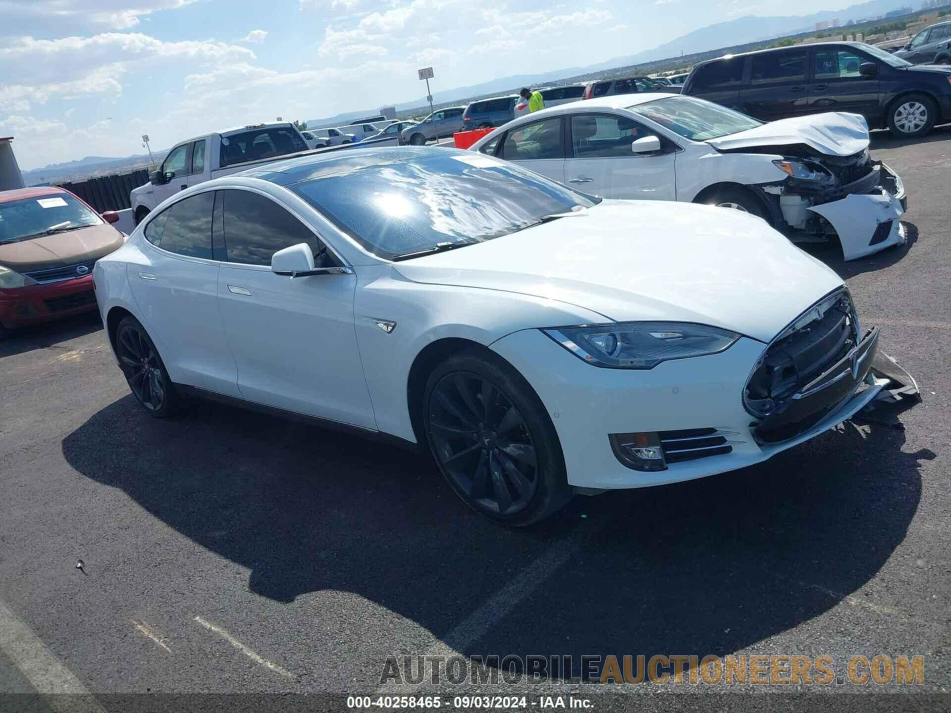 5YJSA1S16FFP72546 TESLA MODEL S 2015