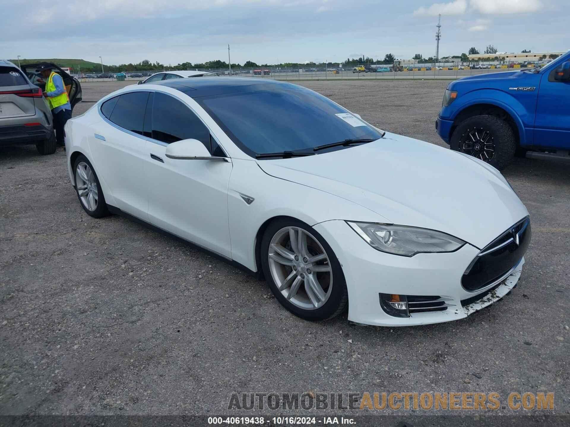 5YJSA1S18EFP33102 TESLA MODEL S 2014