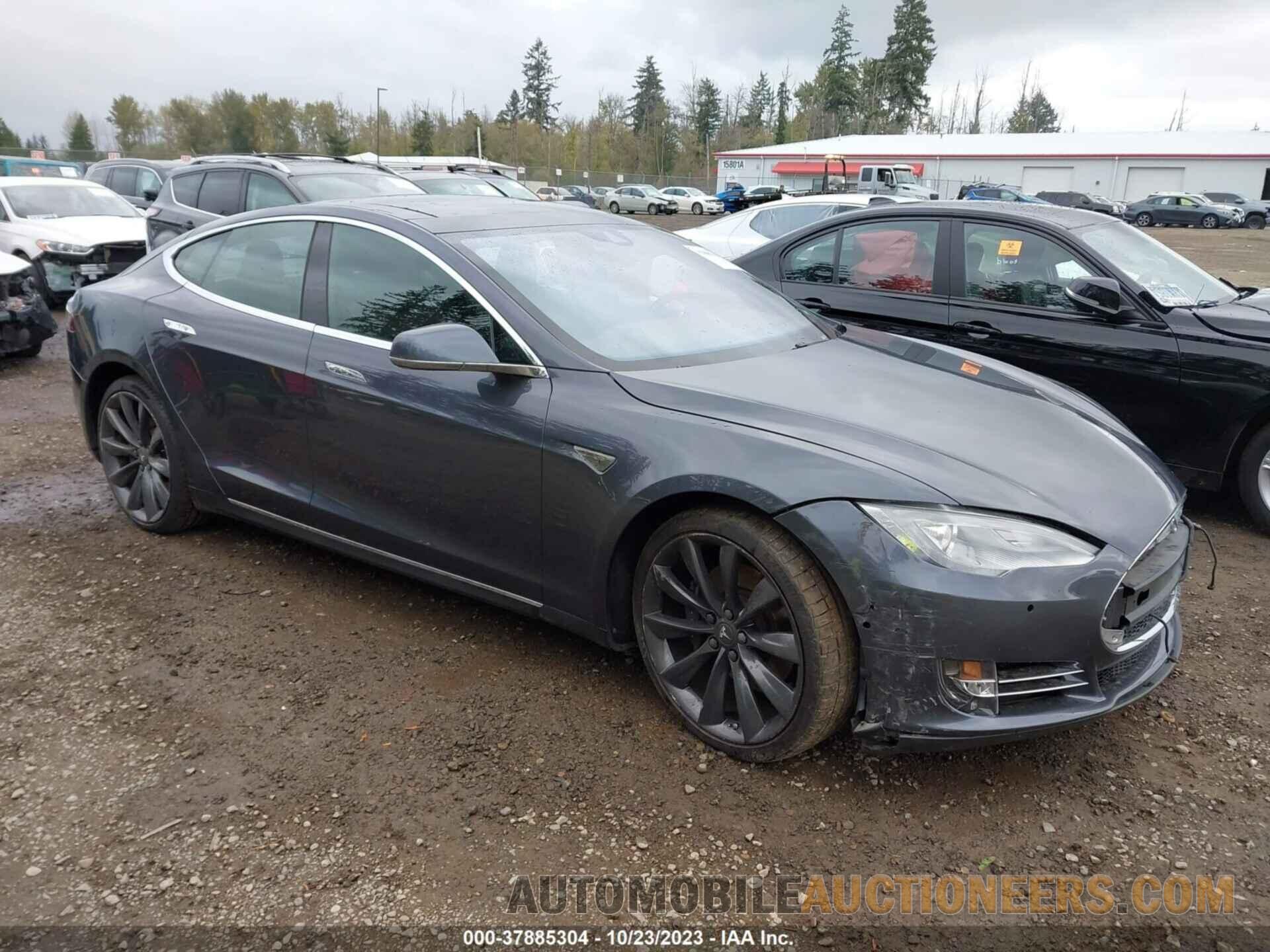 5YJSA1S18FF080692 TESLA MODEL S 2015