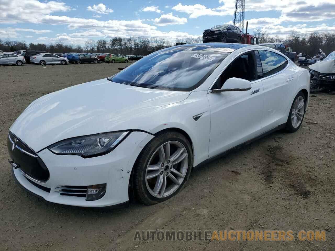 5YJSA1S21FF090019 TESLA MODEL S 2015