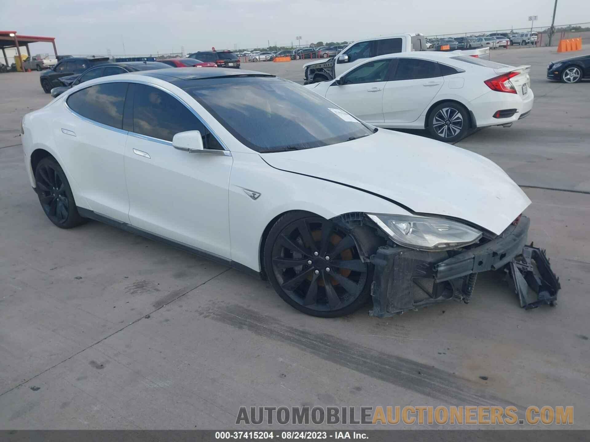 5YJSA1S22FF096752 TESLA MODEL S 2015