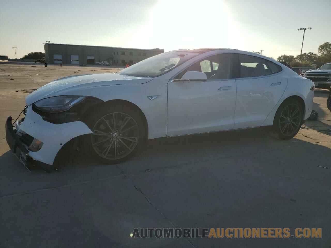 5YJSA1S24FF086174 TESLA MODEL S 2015