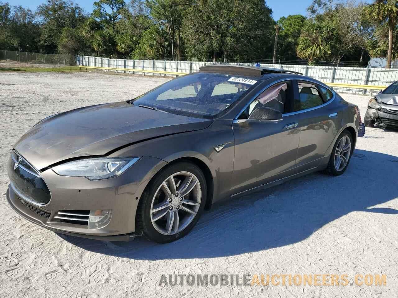 5YJSA1S24FF092914 TESLA MODEL S 2015