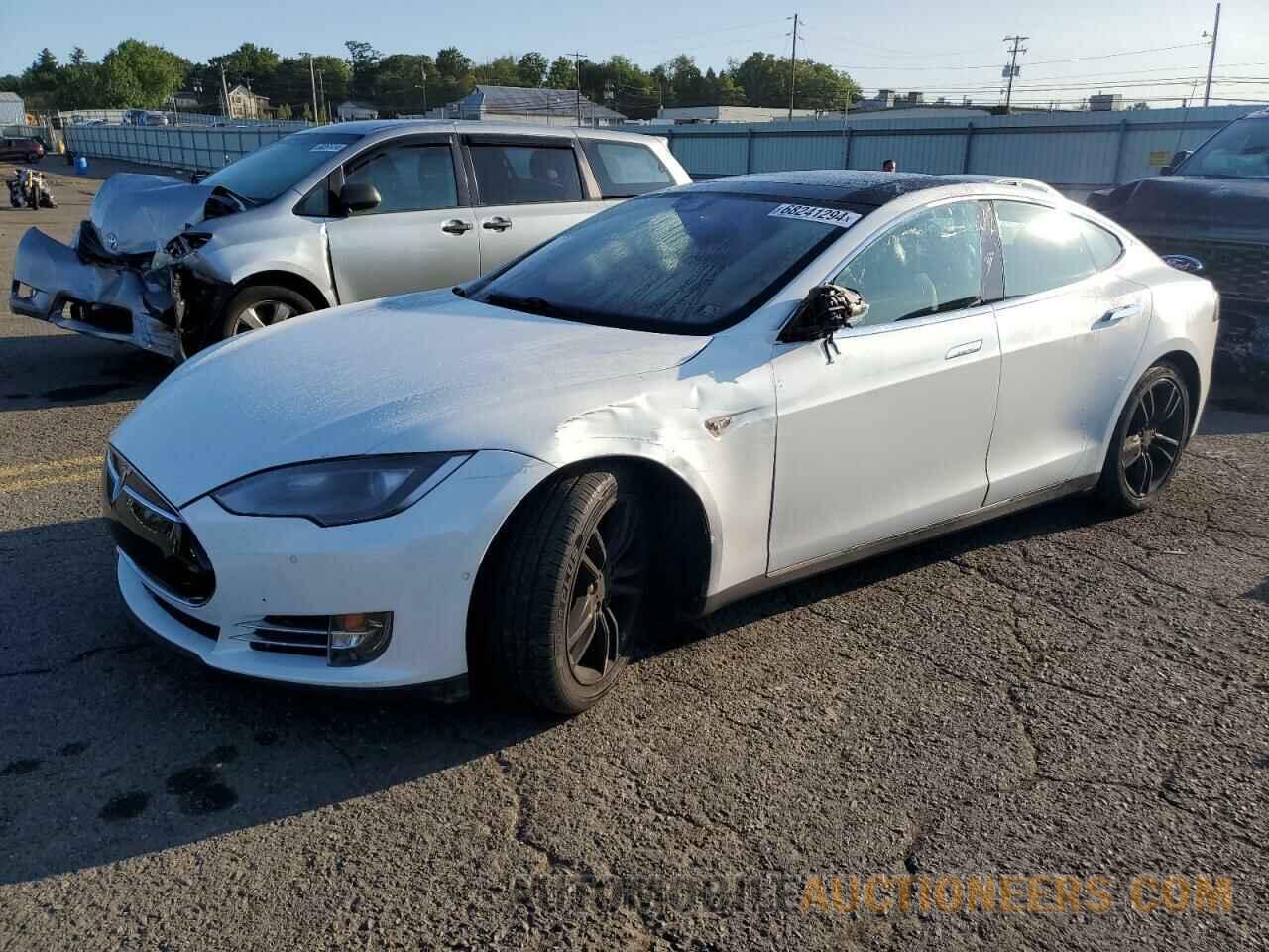 5YJSA1S25FF095837 TESLA MODEL S 2015