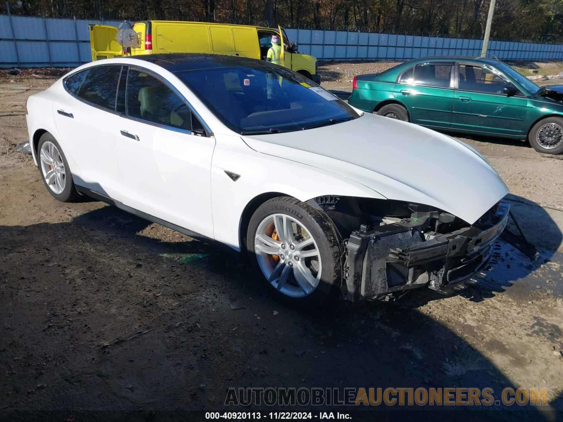 5YJSA1S26FF084796 TESLA MODEL S 2015