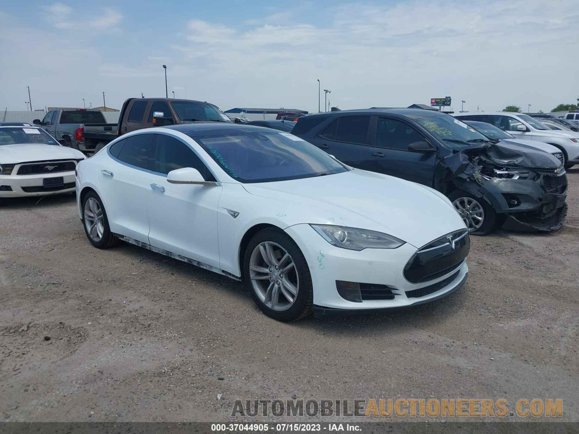 5YJSA1S27FF085357 TESLA MODEL S 2015