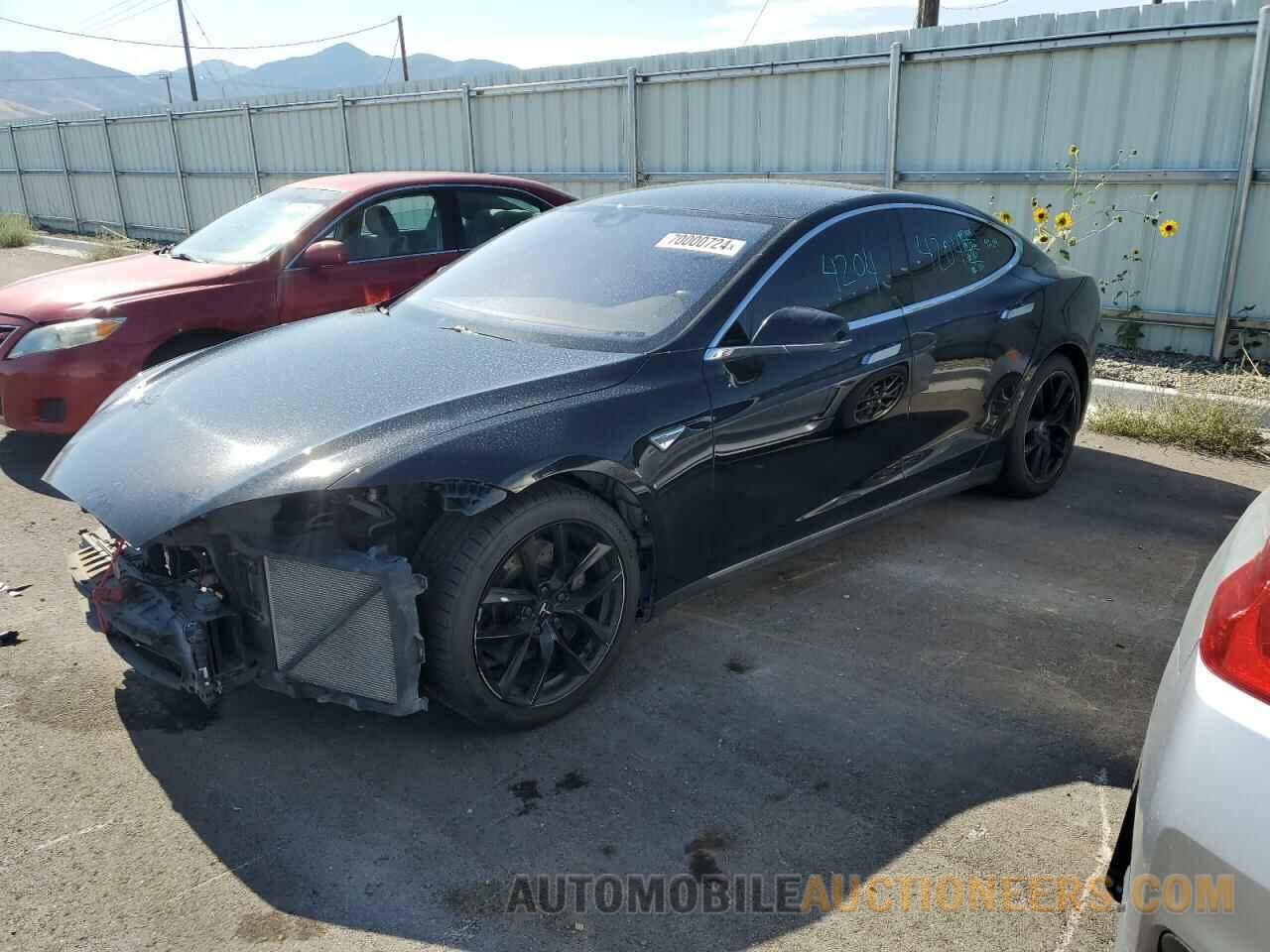 5YJSA1S29FF081858 TESLA MODEL S 2015