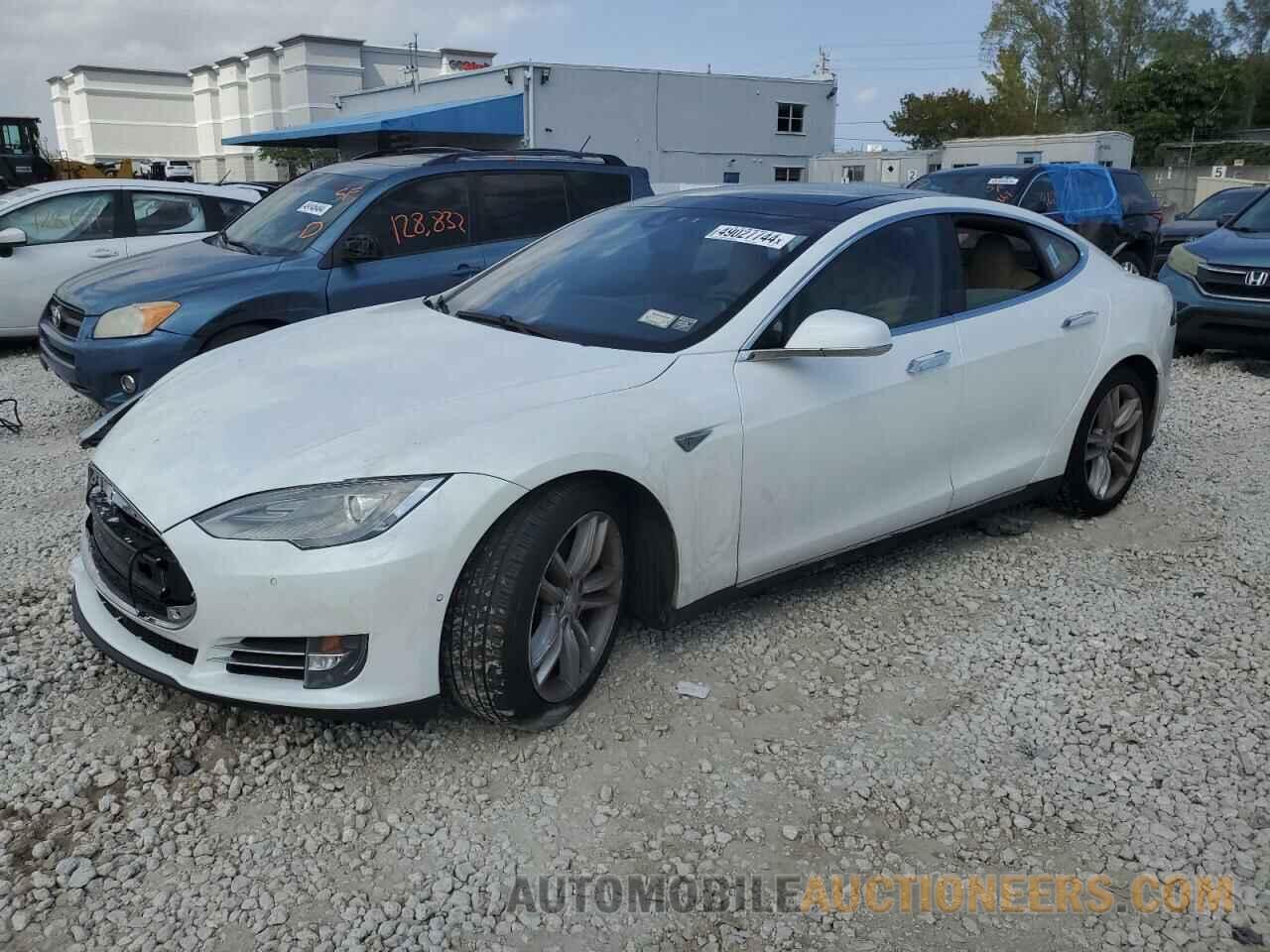 5YJSA4H23FF081251 TESLA MODEL S 2015