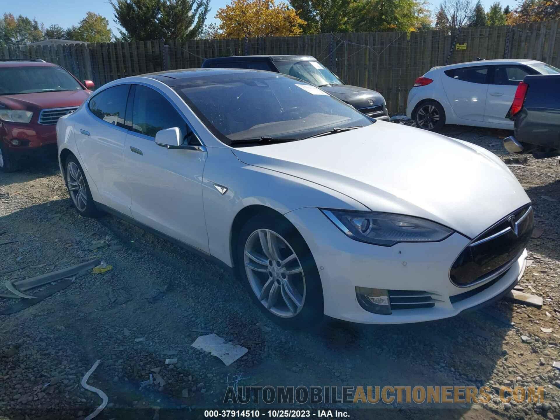 5YJSA4H2XFFP76648 TESLA MODEL S 2015