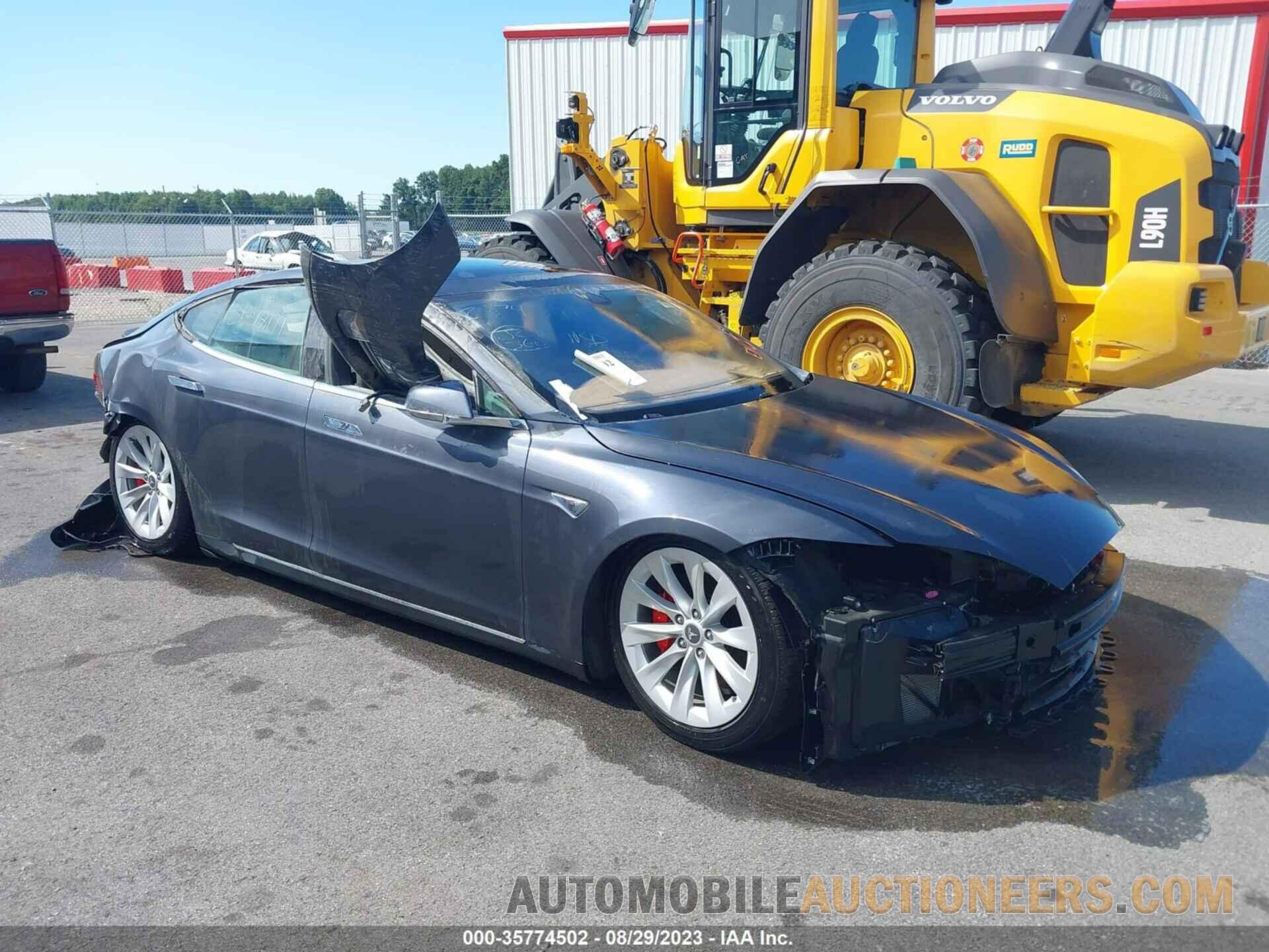 5YJSA4H47FF082811 TESLA MODEL S 2015