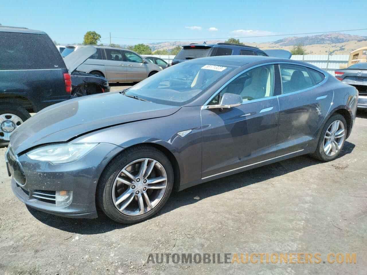 5YJSA4S24FF095846 TESLA MODEL S 2015