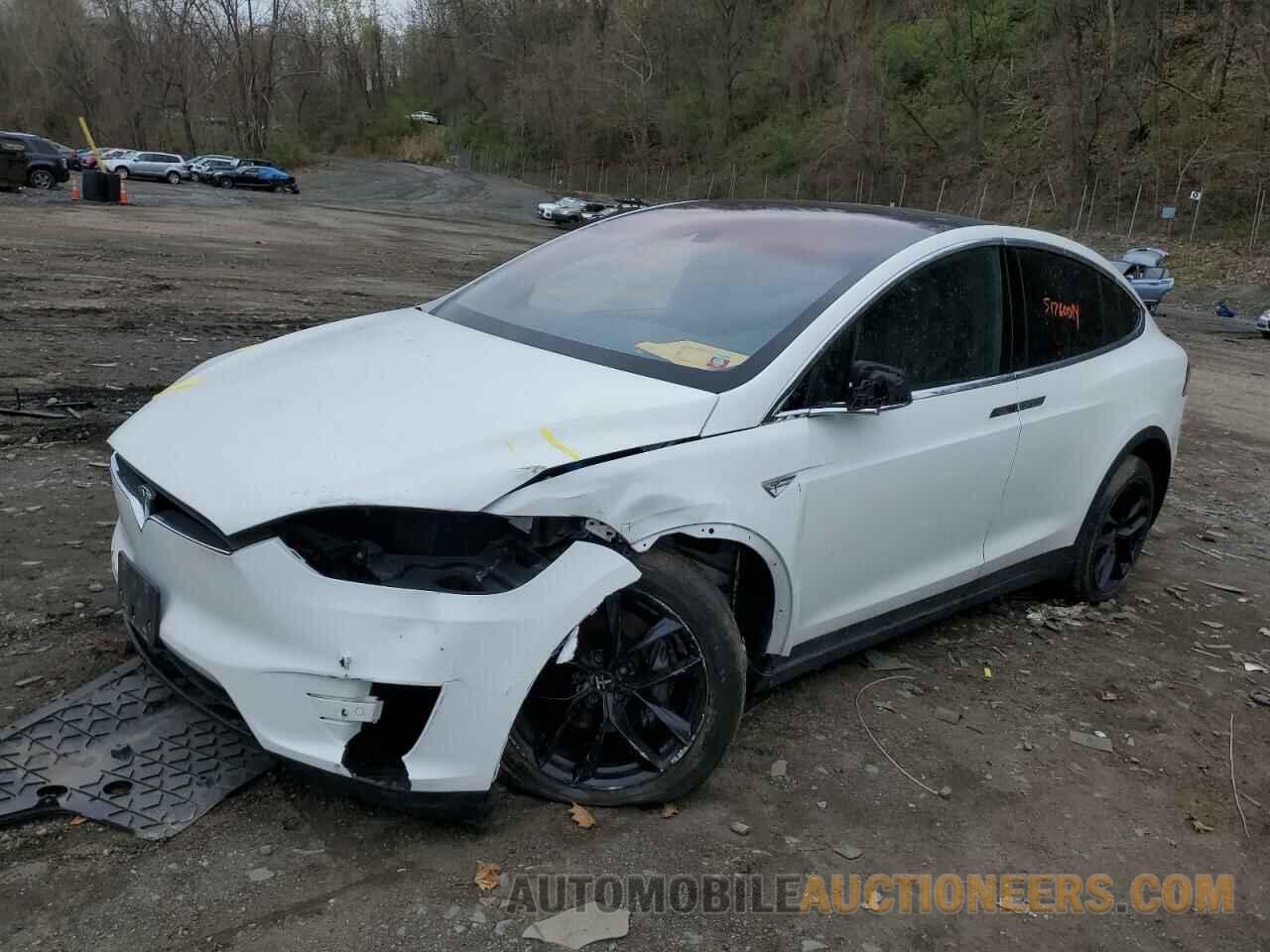 5YJXCAE20GF017608 TESLA MODEL X 2016