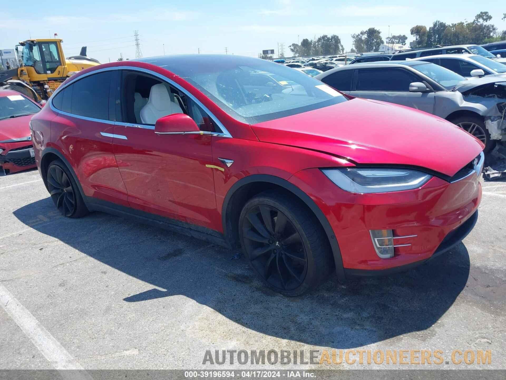 5YJXCAE20HF057673 TESLA MODEL X 2017