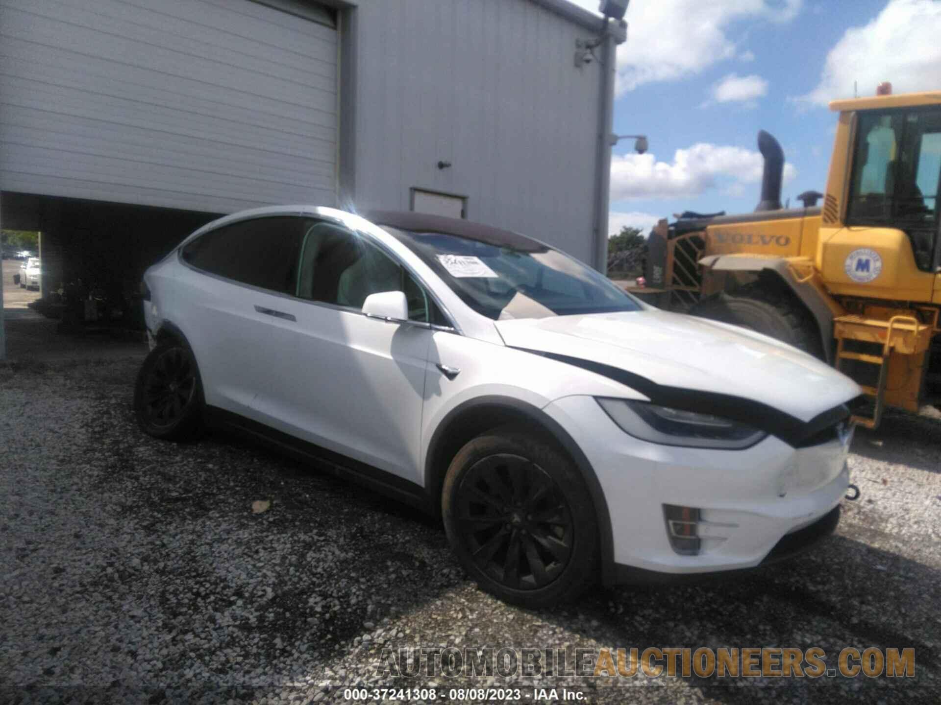 5YJXCAE20JF112368 TESLA MODEL X 2018