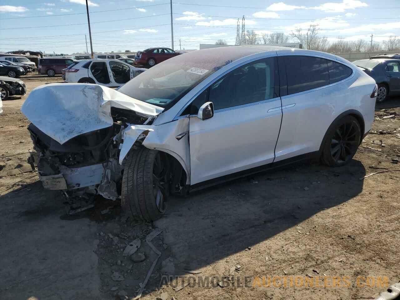 5YJXCAE20JF120843 TESLA MODEL X 2018