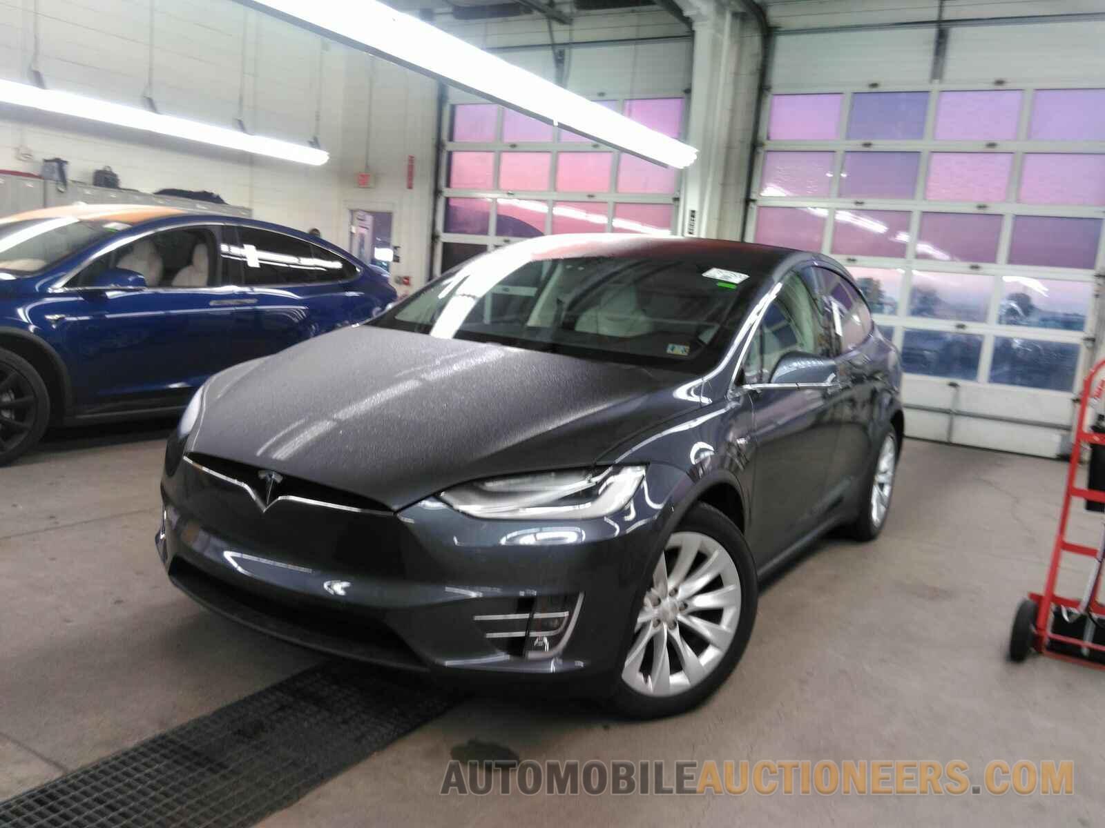 5YJXCAE20KF181773 Tesla Model X 2019