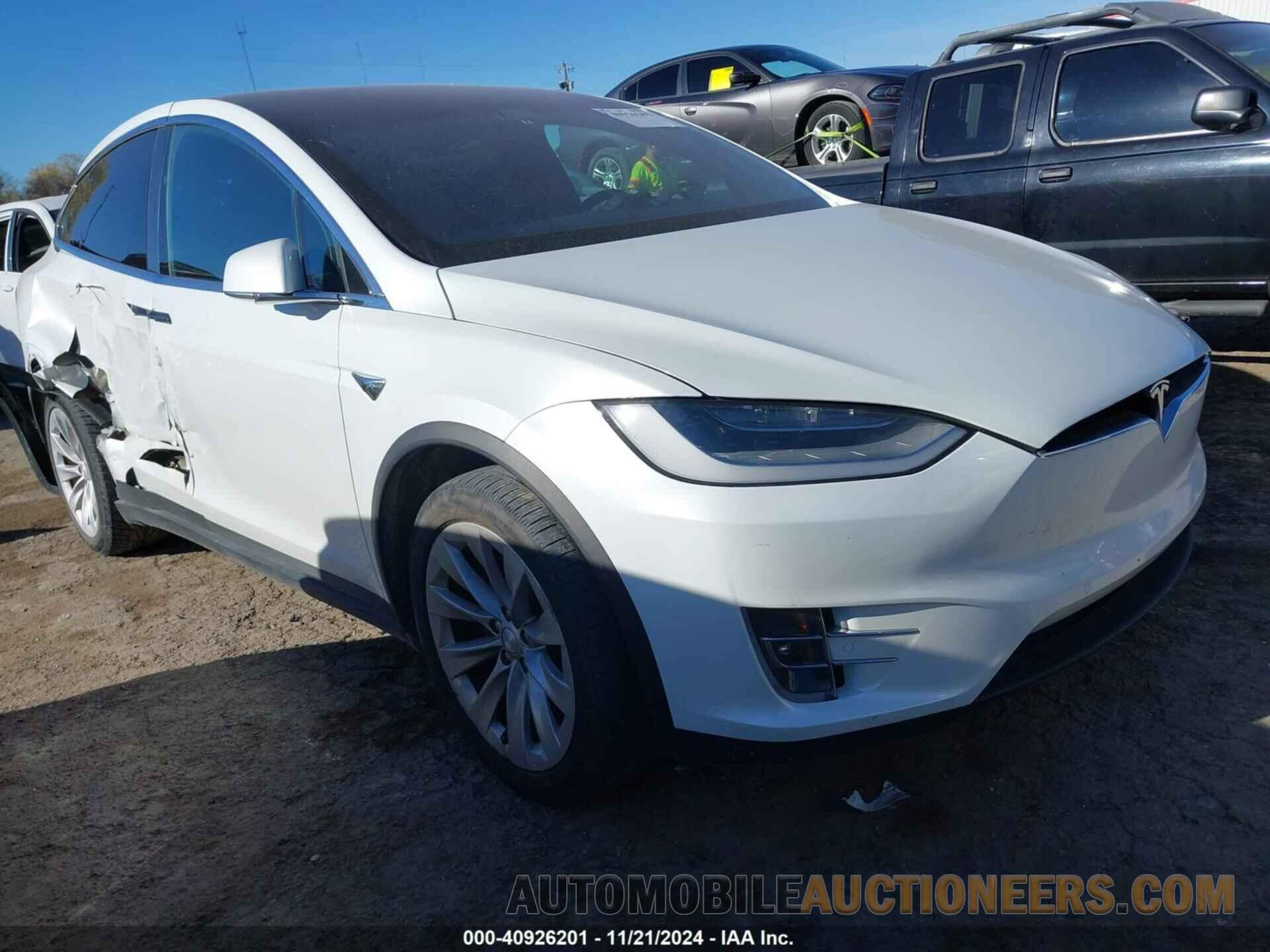 5YJXCAE20LF237485 TESLA MODEL X 2020