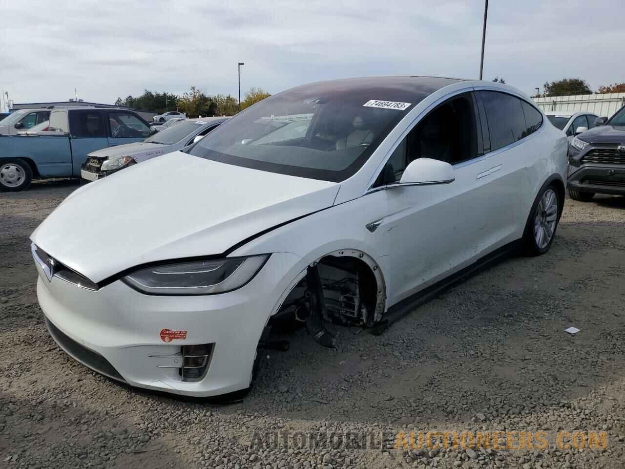 5YJXCAE21GF015480 TESLA MODEL X 2016