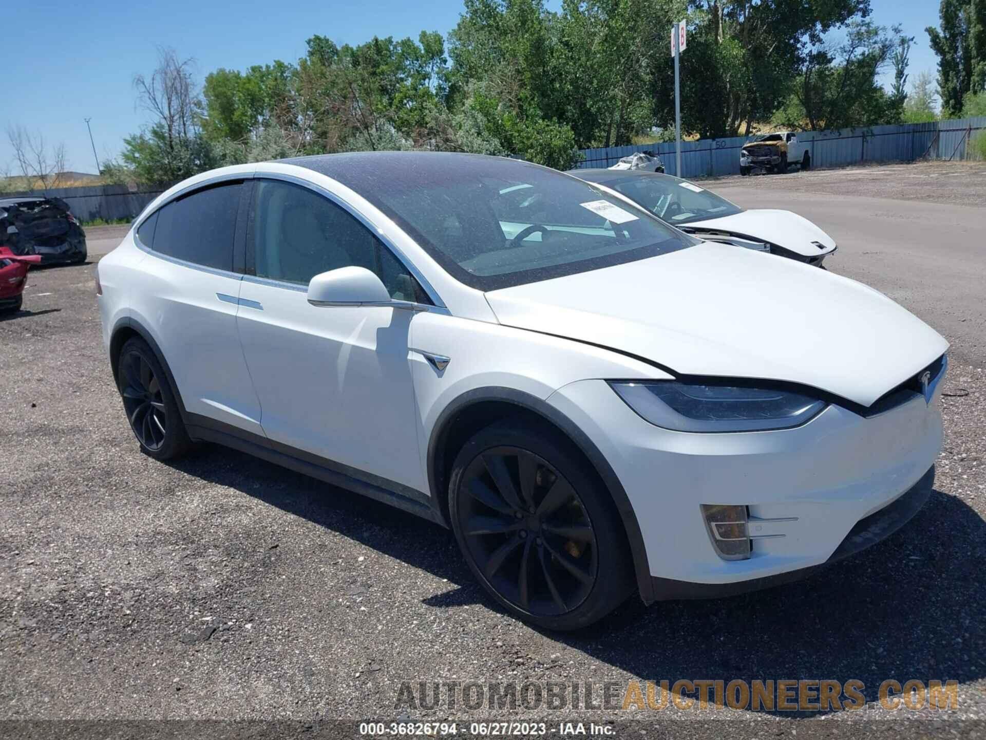 5YJXCAE21JF112914 TESLA MODEL X 2018