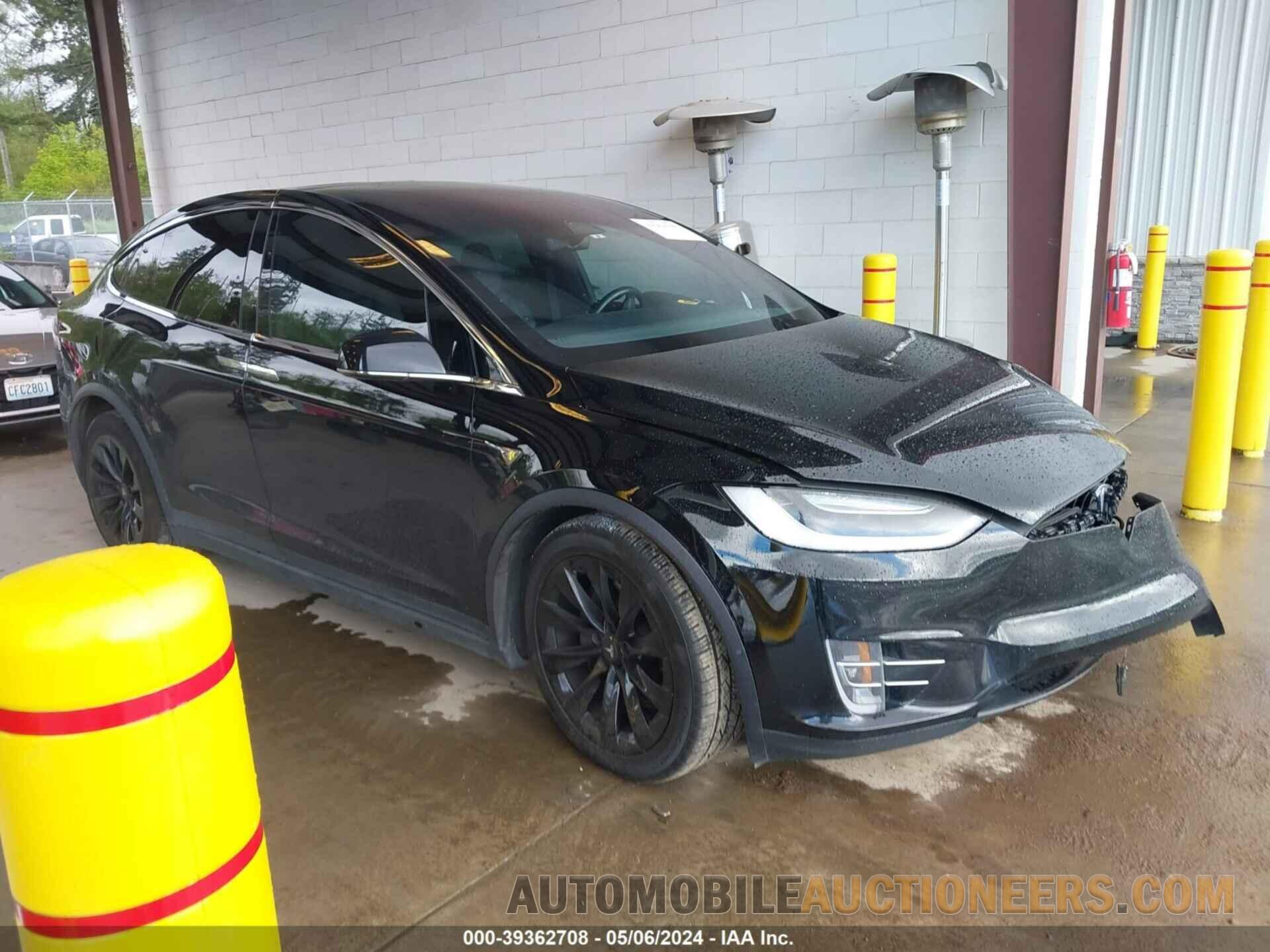 5YJXCAE21JF119863 TESLA MODEL X 2018