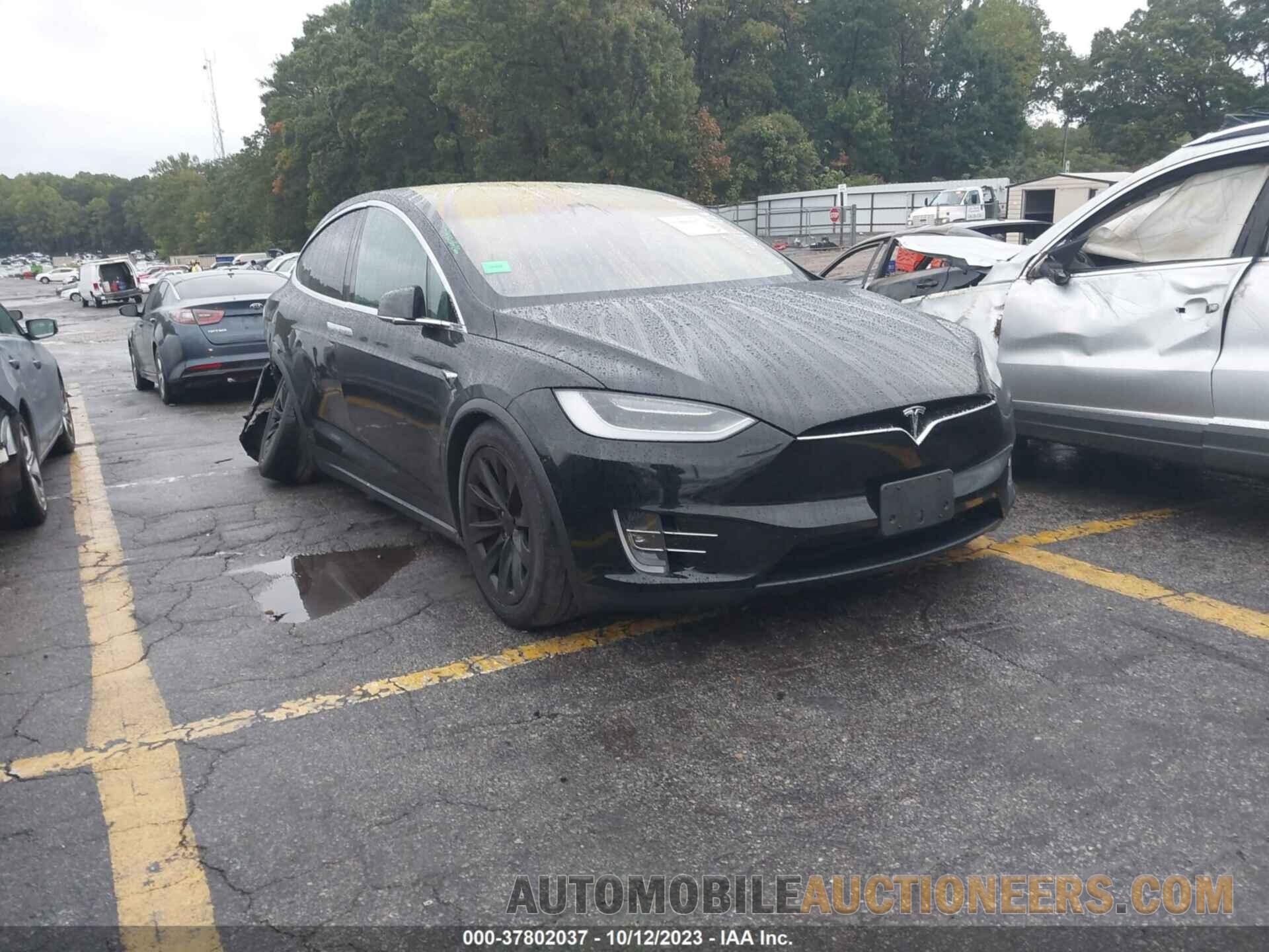 5YJXCAE21JF138641 TESLA MODEL X 2018