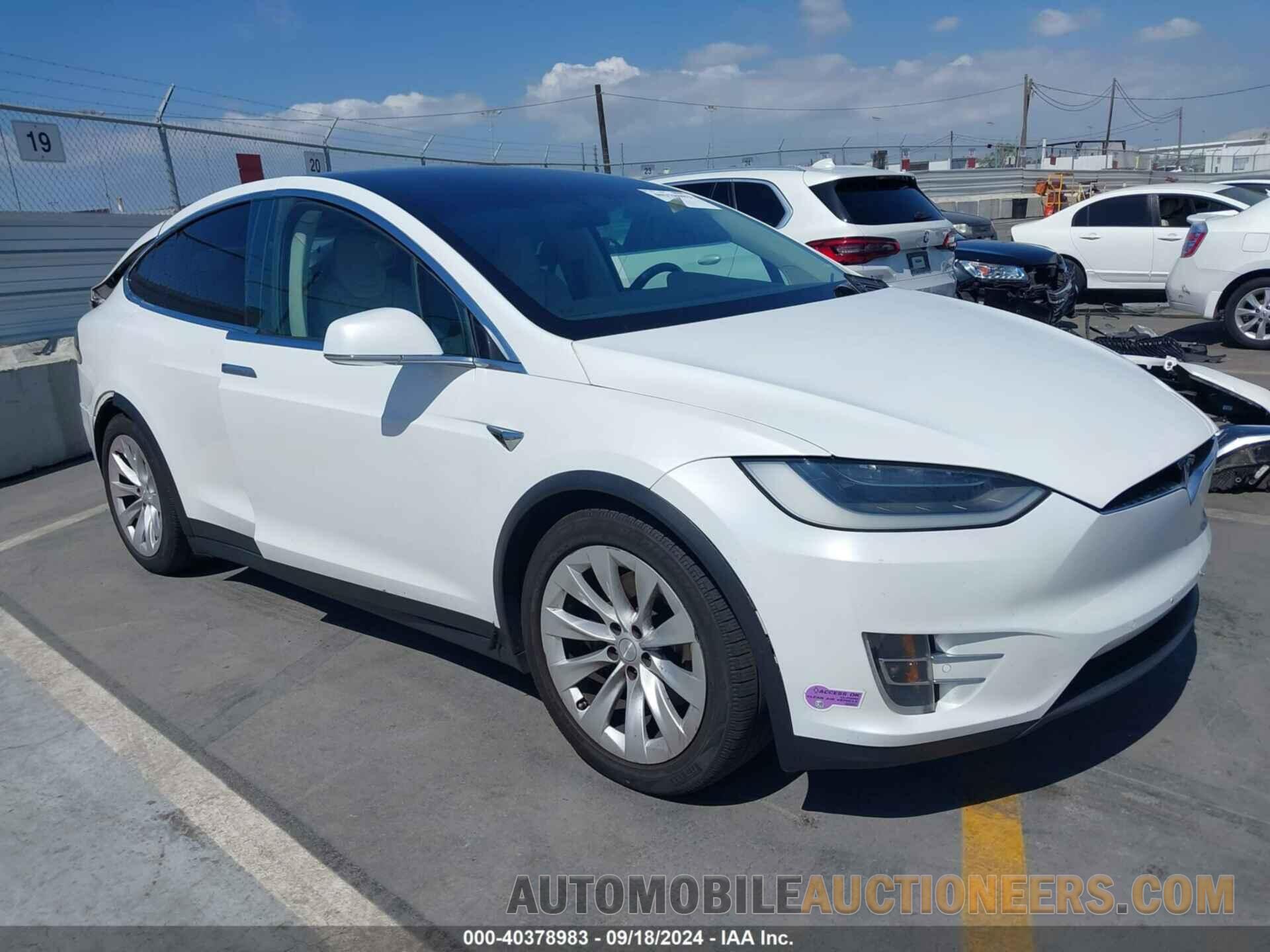 5YJXCAE21KF162939 TESLA MODEL X 2019