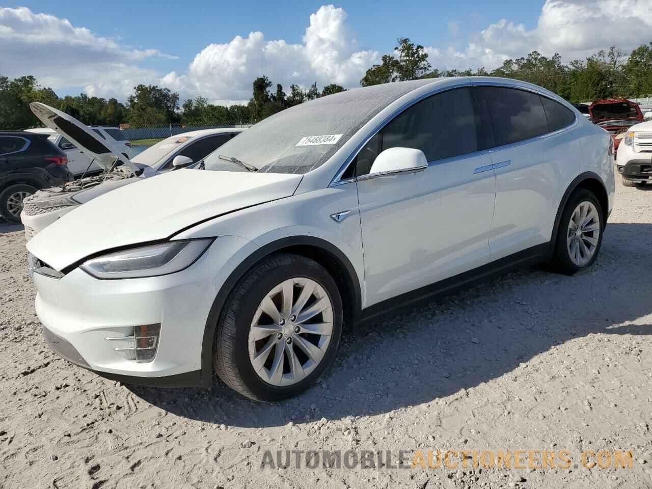 5YJXCAE22GF011860 TESLA MODEL X 2016