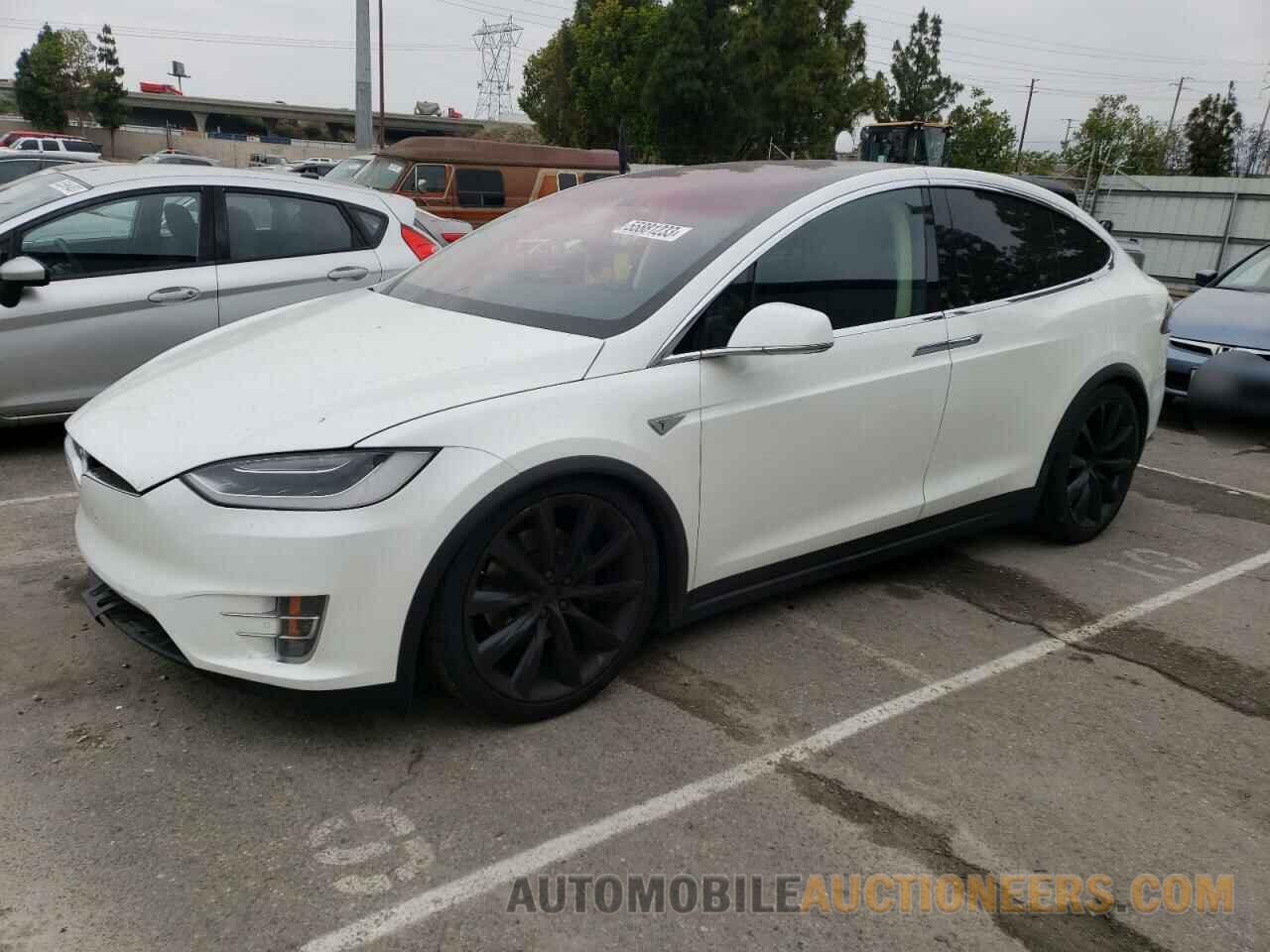 5YJXCAE22GF011969 TESLA MODEL X 2016