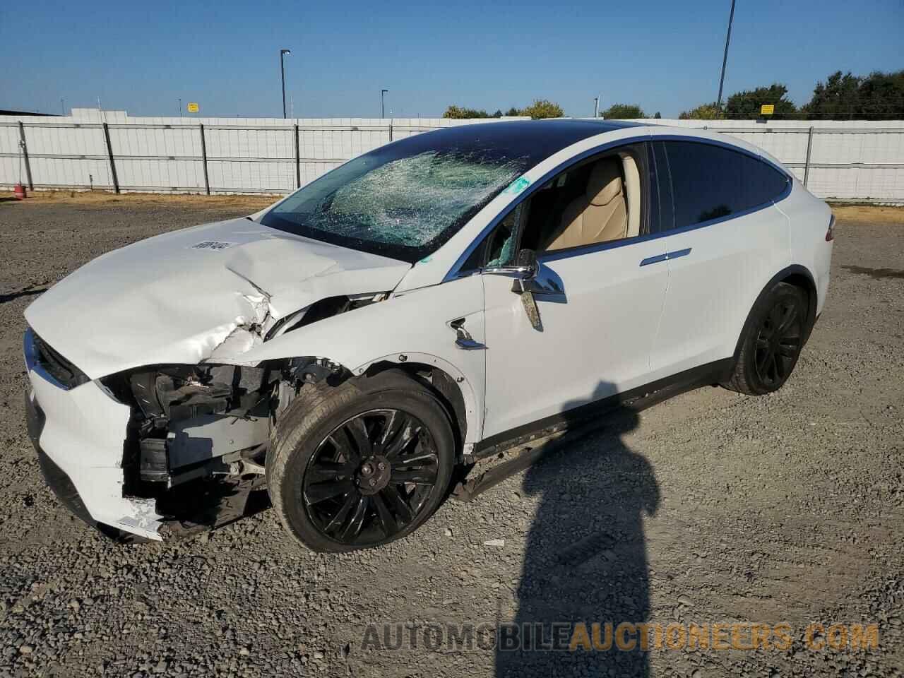 5YJXCAE22HF041510 TESLA MODEL X 2017