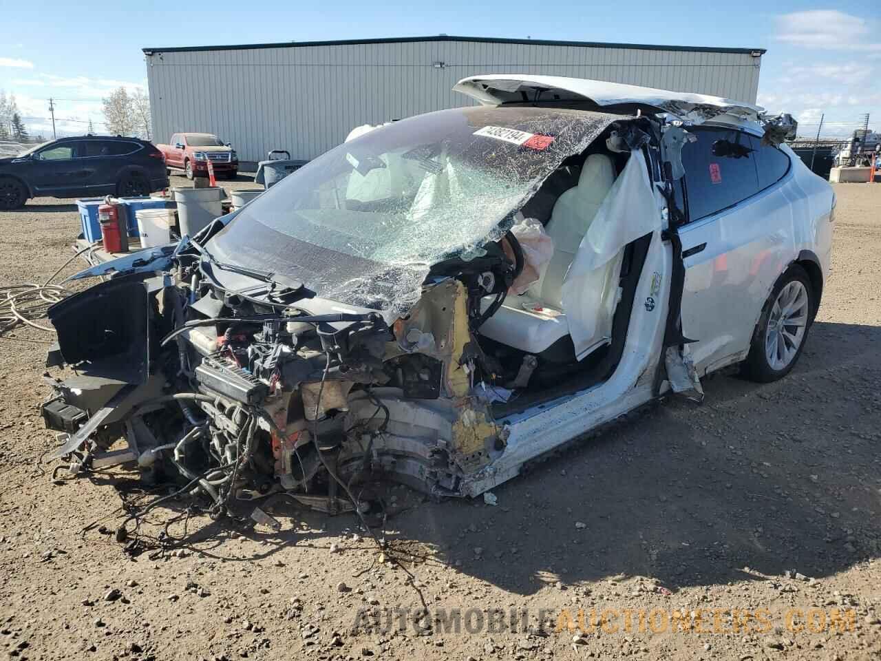 5YJXCAE22HF075642 TESLA MODEL X 2017