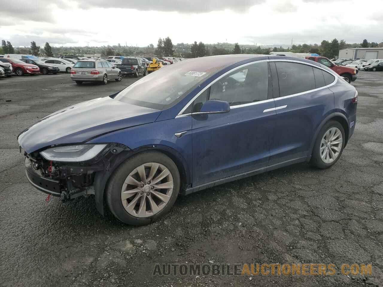 5YJXCAE22JF130094 TESLA MODEL X 2018