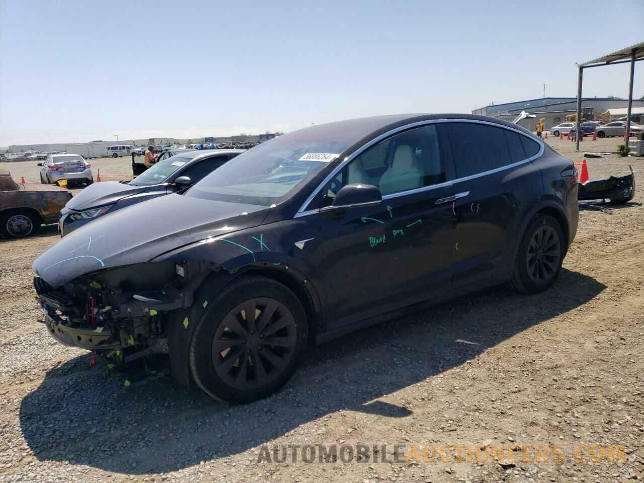 5YJXCAE22JF142245 TESLA MODEL X 2018