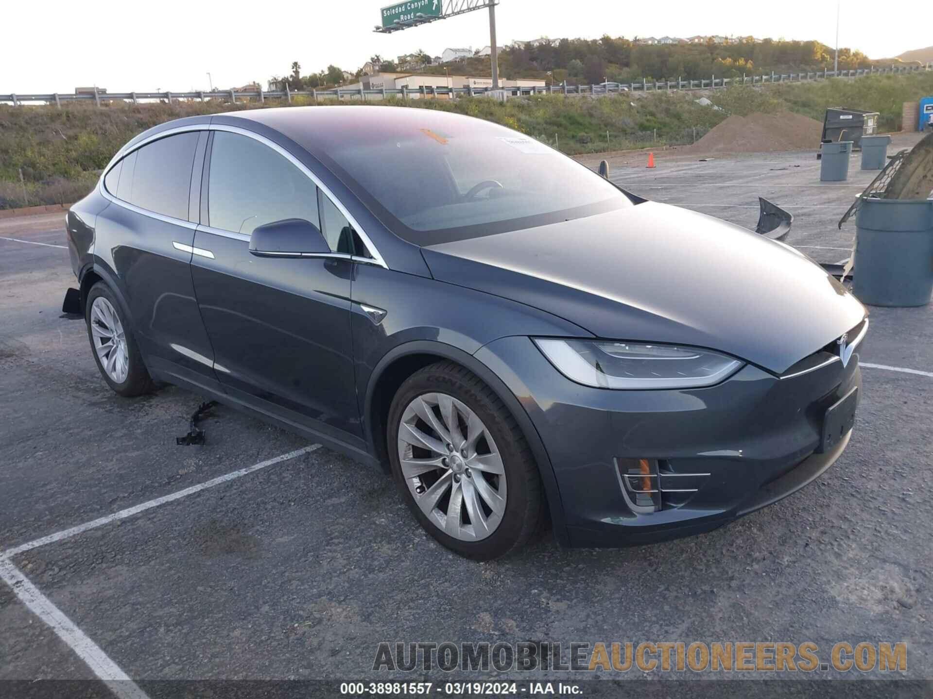 5YJXCAE23GF002830 TESLA MODEL X 2016