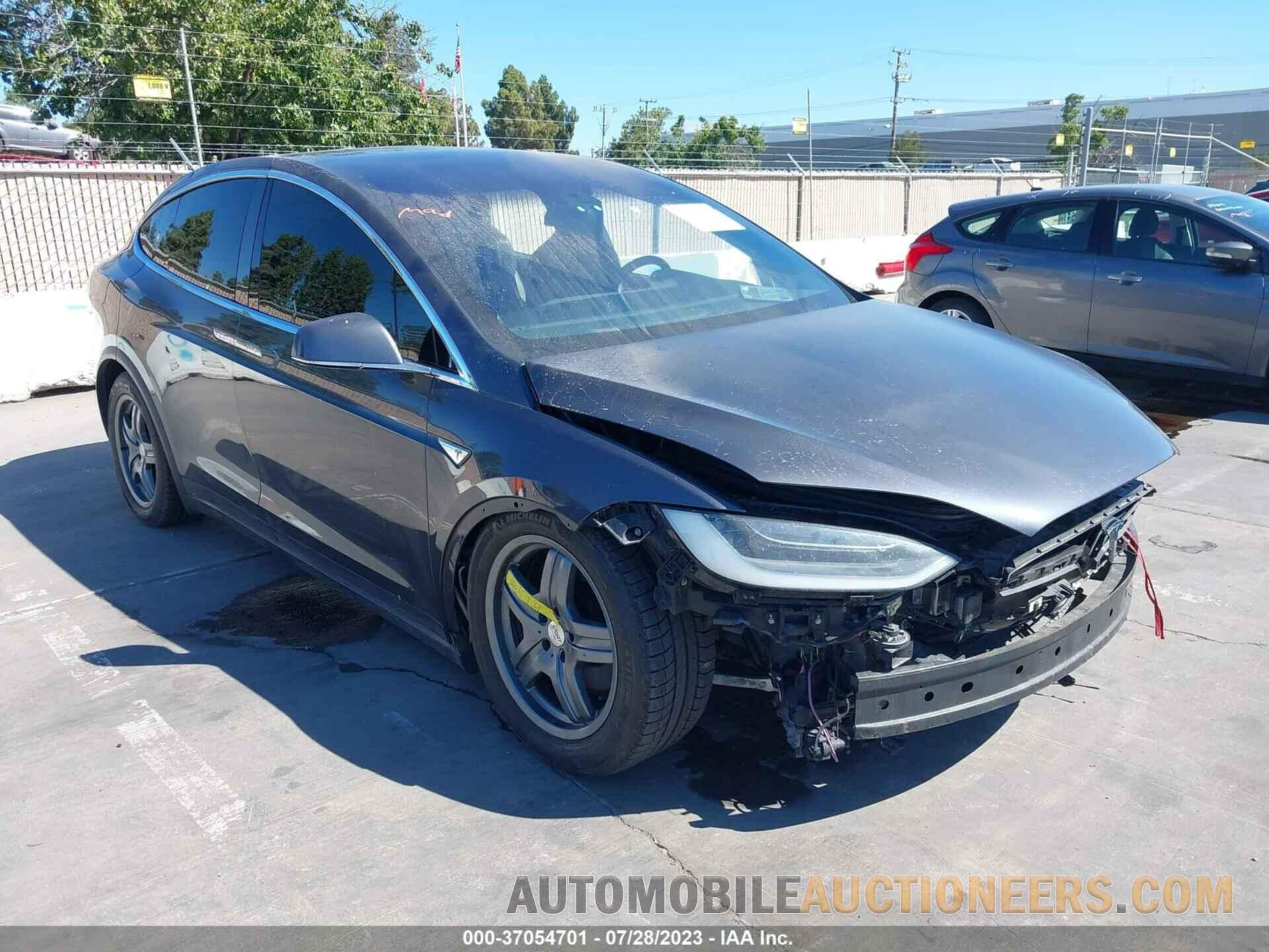 5YJXCAE23GF003427 TESLA MODEL X 2016