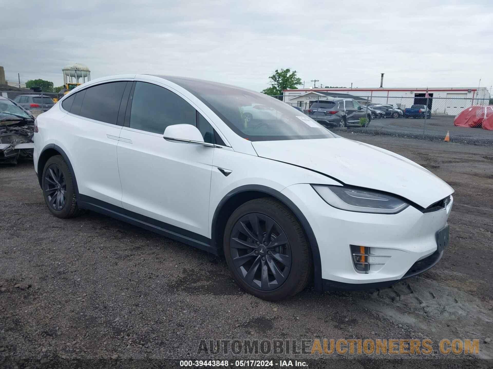 5YJXCAE23JF111991 TESLA MODEL X 2018