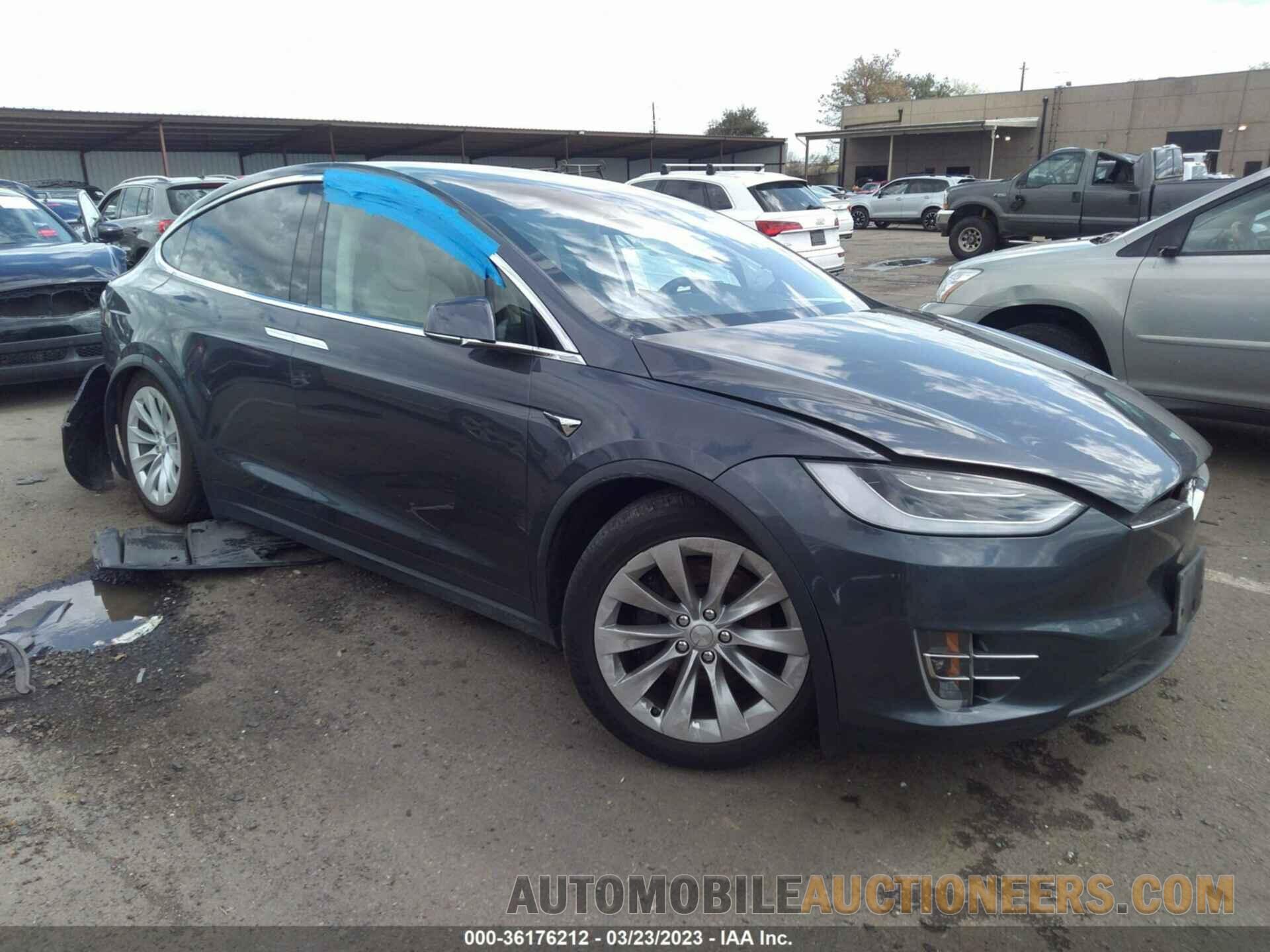 5YJXCAE23JF112848 TESLA MODEL X 2018